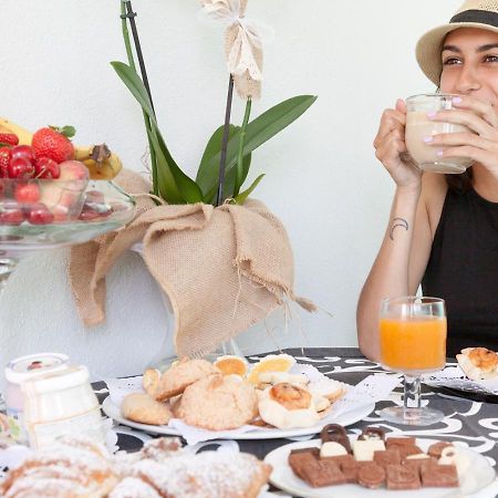 Isademar Bed & Breakfast ซานตา เตเรซา กัลลูรา ภายนอก รูปภาพ