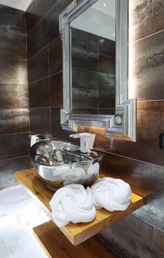 Isademar Bed & Breakfast ซานตา เตเรซา กัลลูรา ภายนอก รูปภาพ