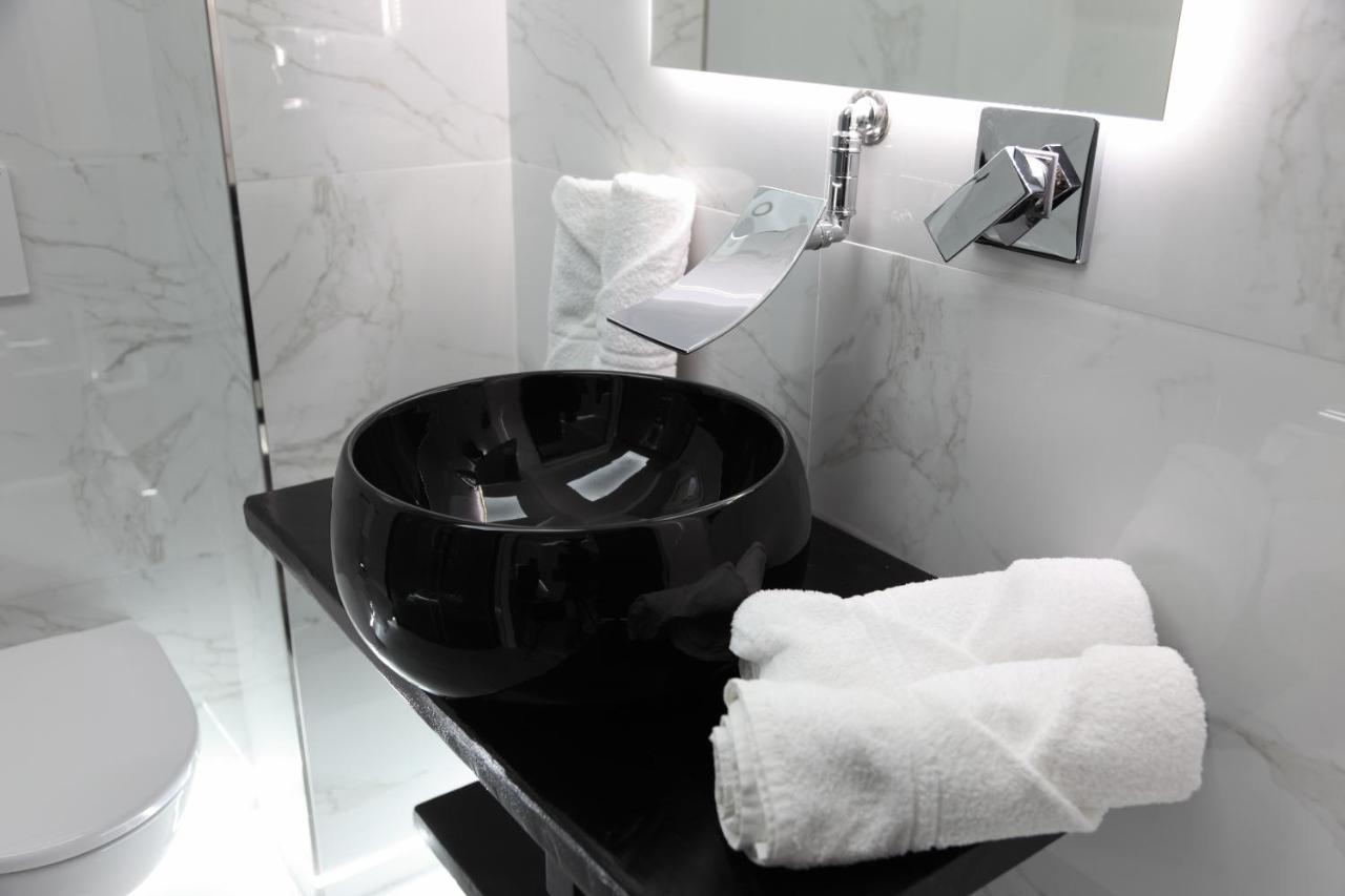 Isademar Bed & Breakfast ซานตา เตเรซา กัลลูรา ภายนอก รูปภาพ