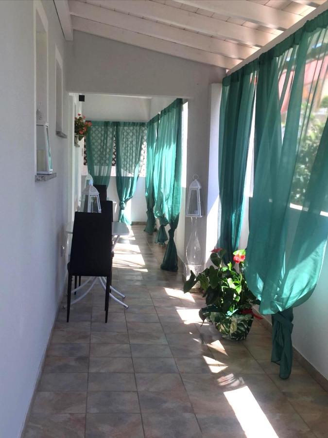 Isademar Bed & Breakfast ซานตา เตเรซา กัลลูรา ภายนอก รูปภาพ